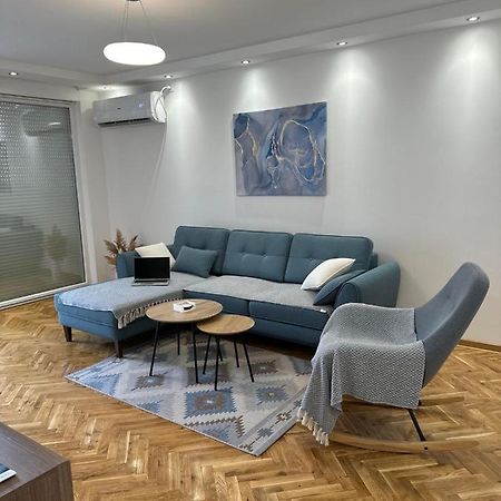 Apartman 8 Vrdnik Esterno foto