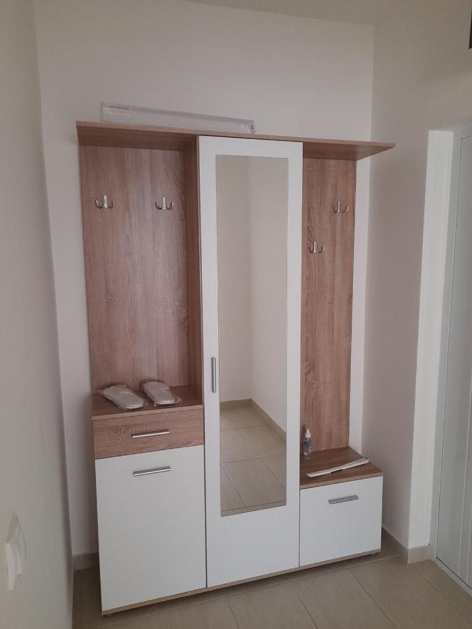 Apartman 8 Vrdnik Esterno foto