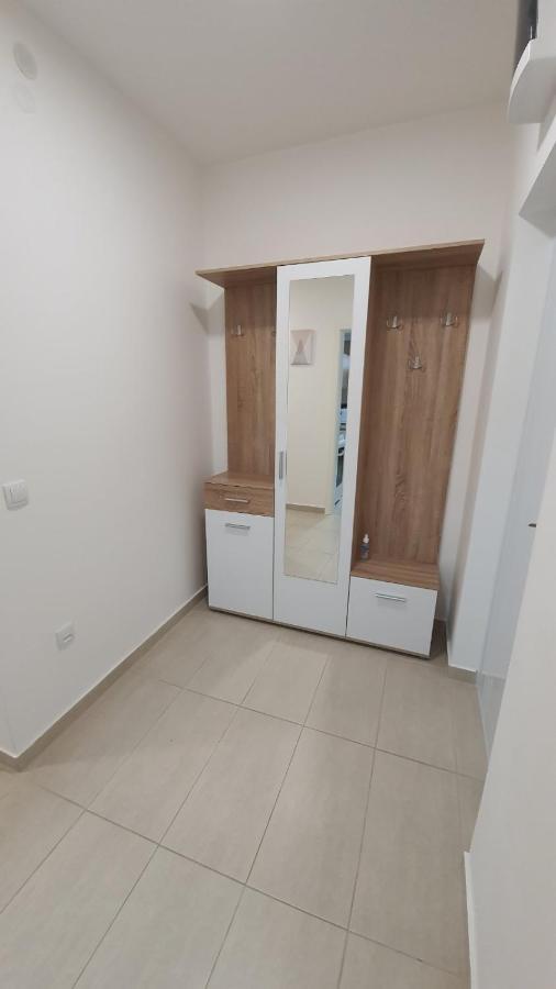 Apartman 8 Vrdnik Esterno foto