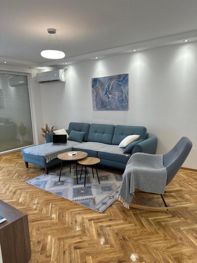 Apartman 8 Vrdnik Esterno foto