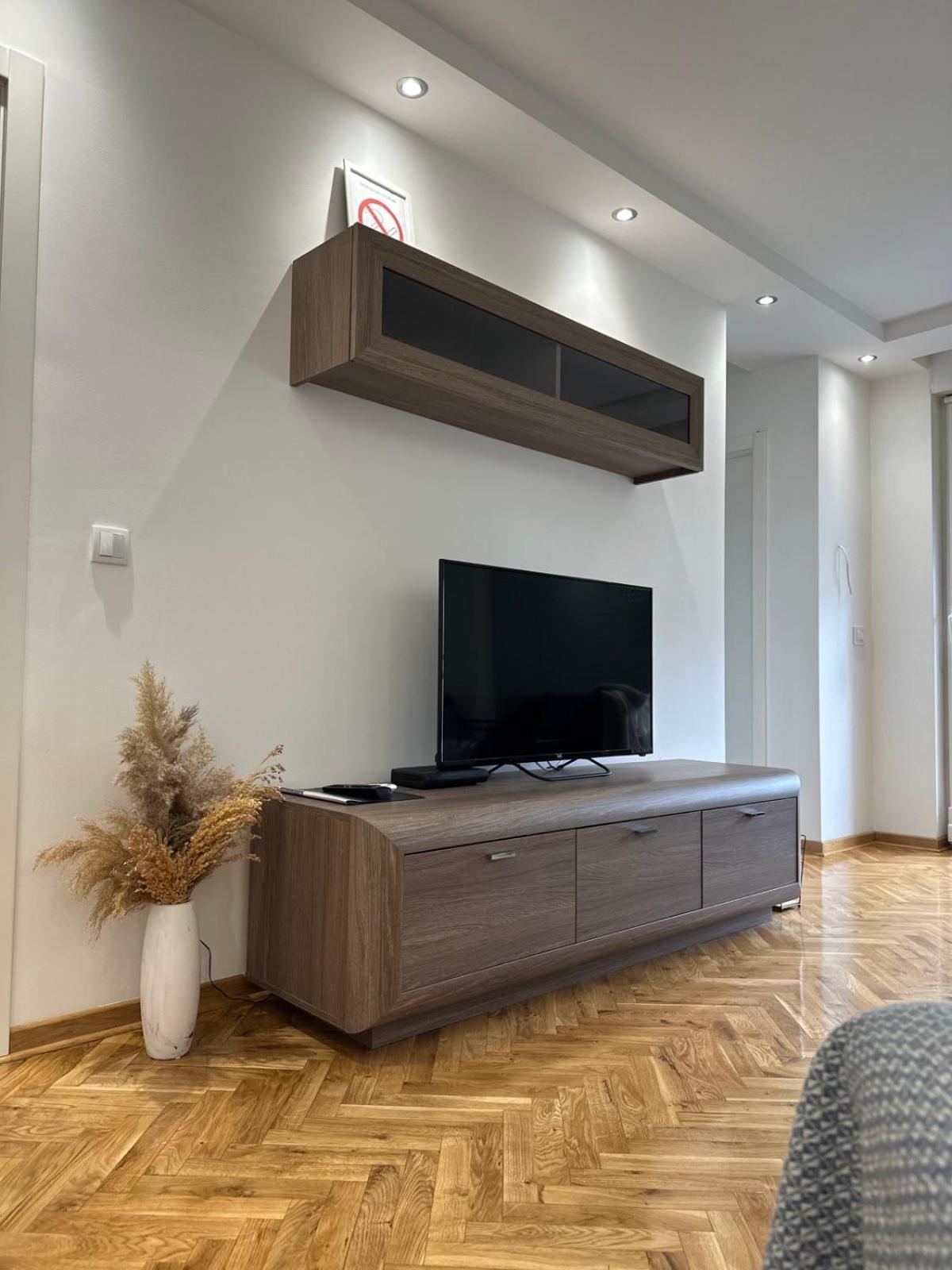 Apartman 8 Vrdnik Esterno foto