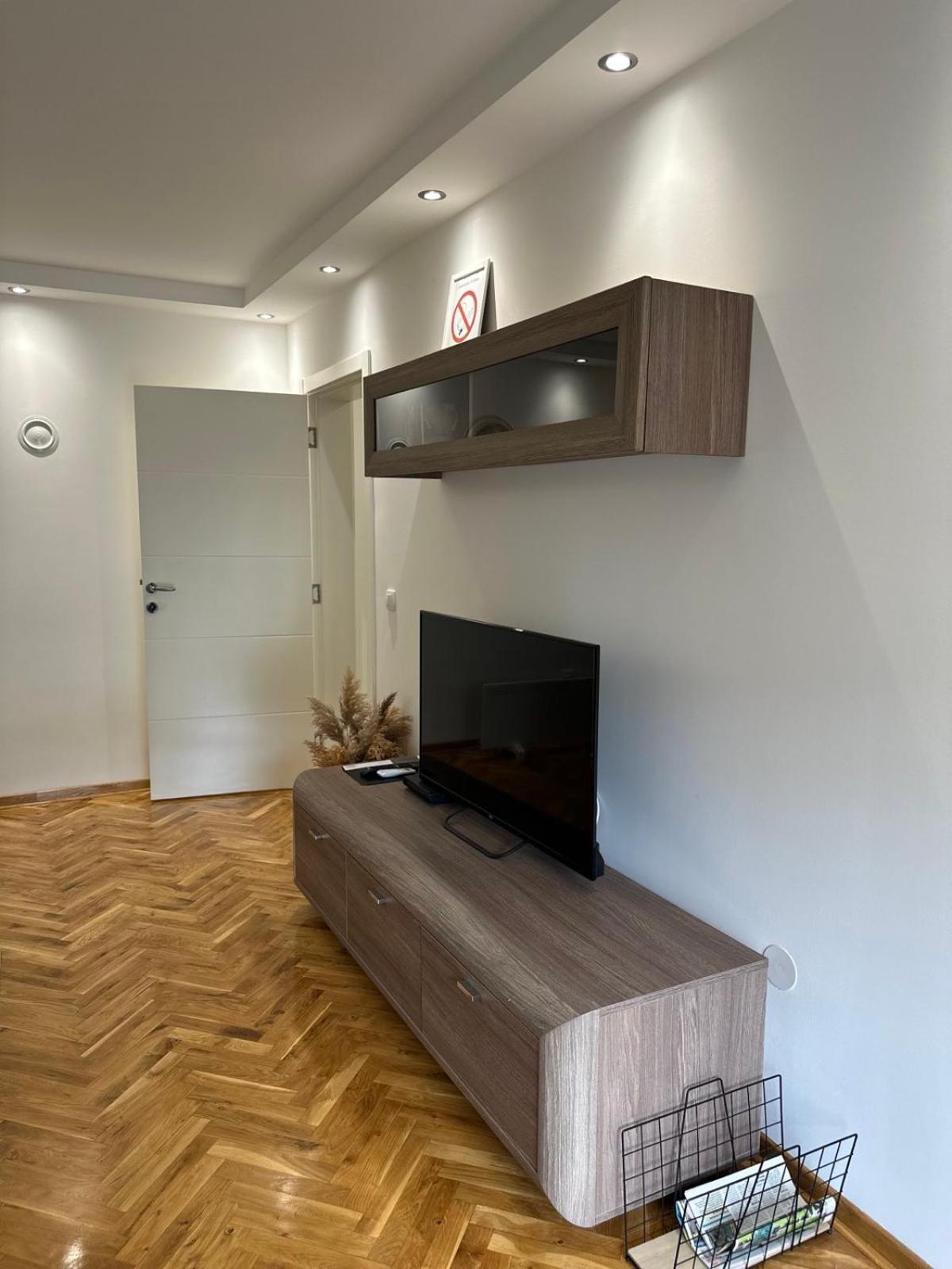 Apartman 8 Vrdnik Esterno foto